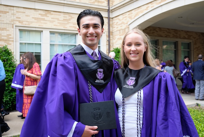 Two Honors students